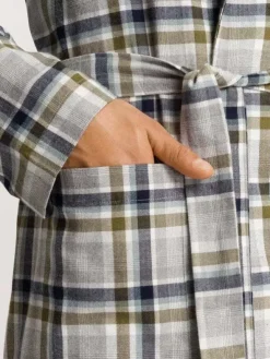 Mantel - Cozy Comfort