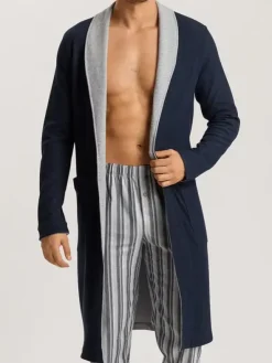 Mantel - Cozy Living