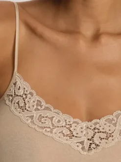 Spaghetti Top - Moments