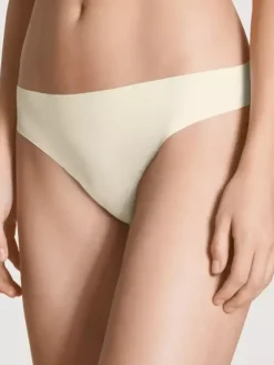 String - Natural Skin