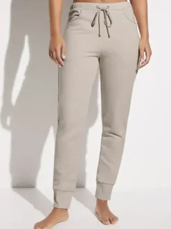 Hose lang - Cozy Lounge