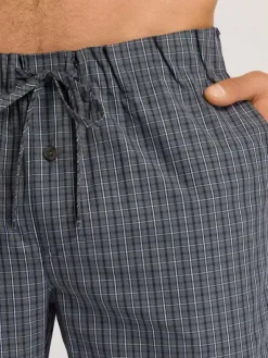 Hose lang - Night and Day