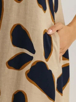 Kleid - Urban Casuals