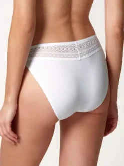 Rio Slip - hautnah Traditional Lace