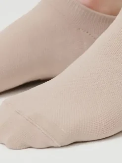 Sneaker Socks - No Show